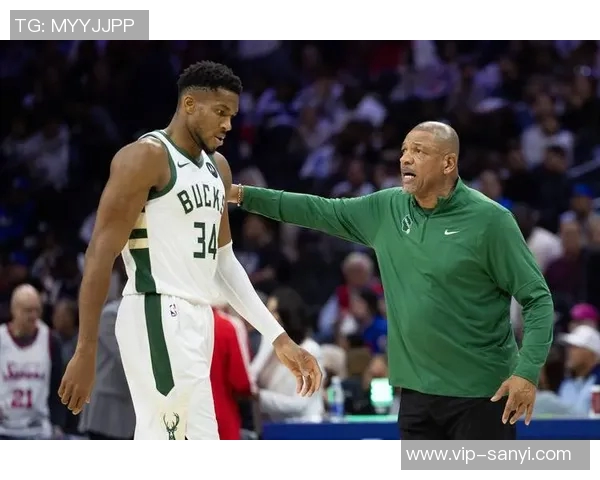 雄鹿队如何才能留住字母哥或许只能再次全力以赴押注未来选秀权