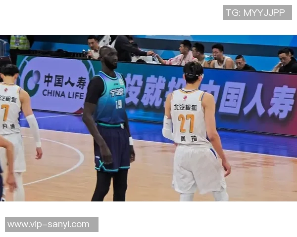 首钢在巴特尔谈判中遭遇挫折对周琦和小曾的引进策略十分谨慎