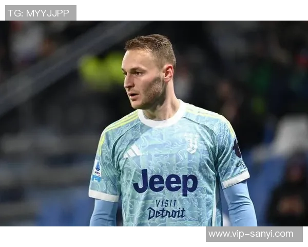 记者：加拉塔萨雷准备3500万欧租借强制买断报价弗拉泰西