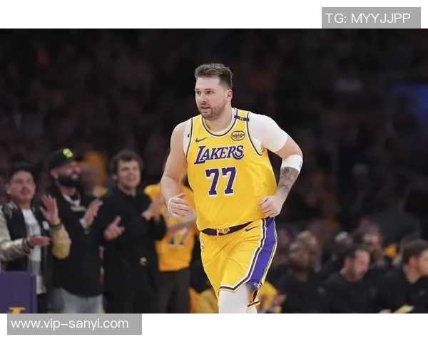 东契奇加盟湖人后锁定五大中锋目标艾顿意外落选引发热议 东契奇加盟湖人后锁定五大中锋目标艾顿意外落选引发热议