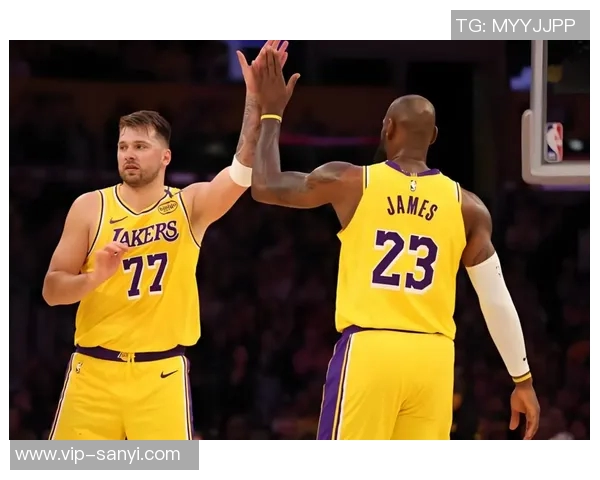 东契奇加盟湖人后锁定五大中锋目标艾顿意外落选引发热议 东契奇加盟湖人后锁定五大中锋目标艾顿意外落选引发热议